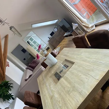 Moderne Mit Charme Im Restaurierten Gulfhof 아파트